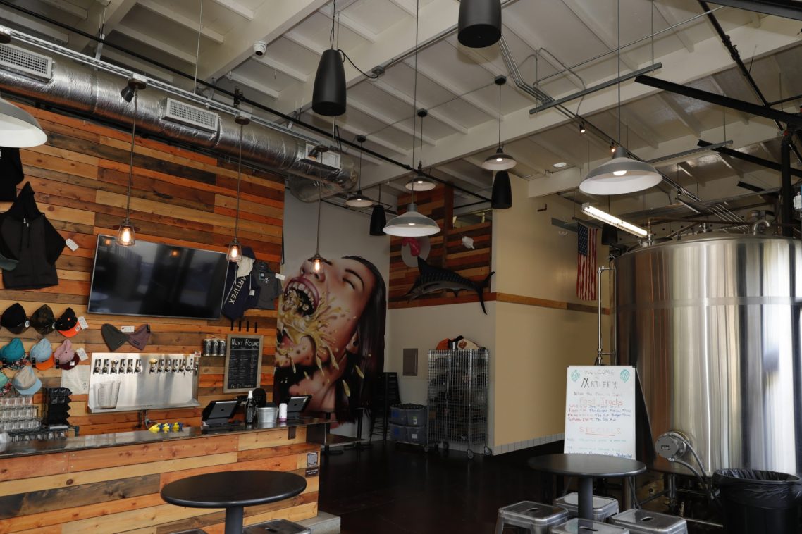 Pendellautsprecher Bar