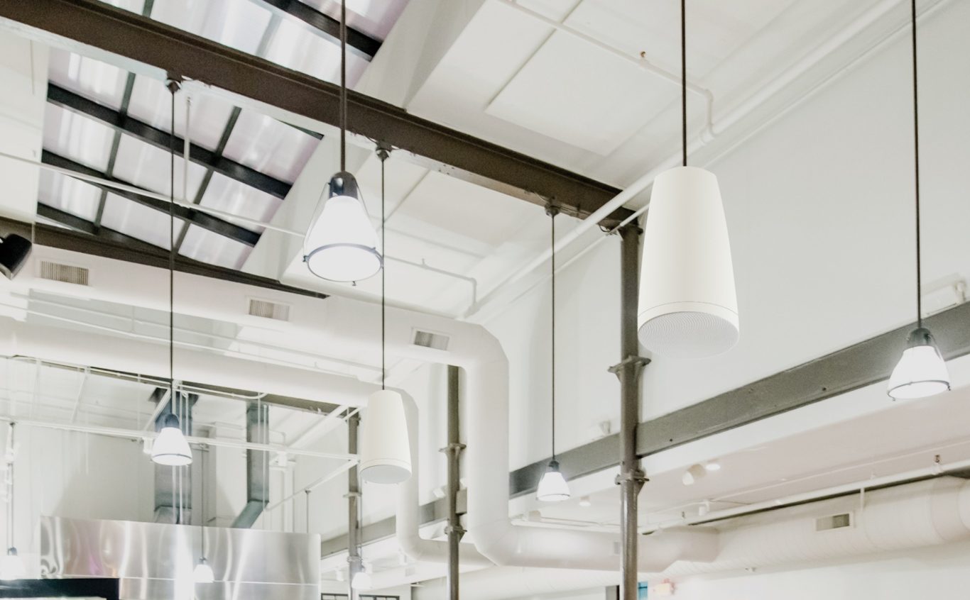 Pendellautsprecher Beschallung Einzelhandel